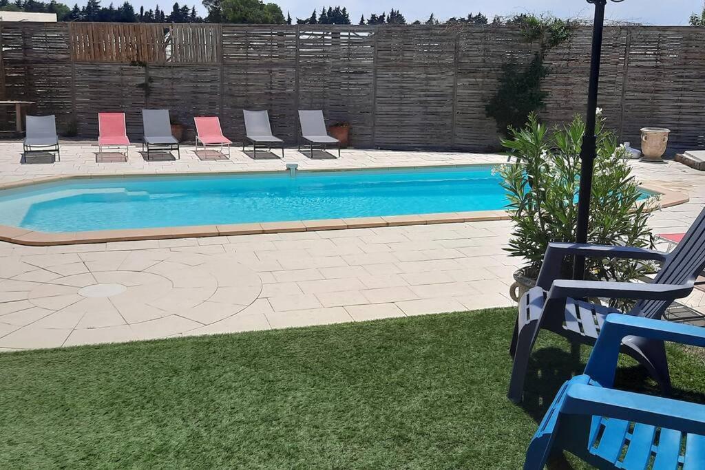 Villa L'Estel En Campagne Avec Piscine Privee Proche Arles Et Avignon Tarascon Exterior photo