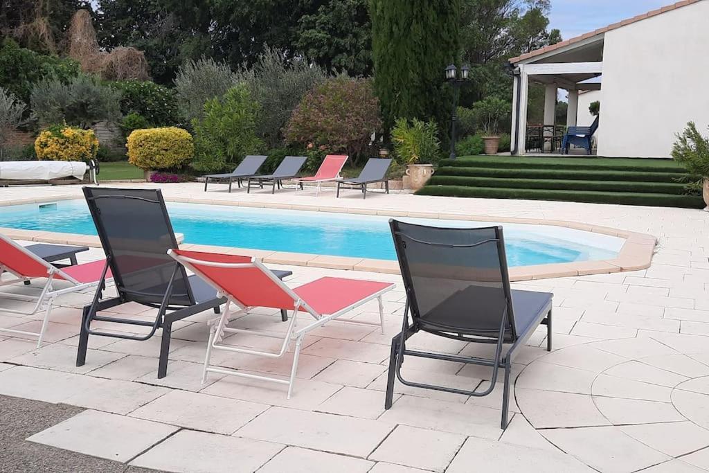 Villa L'Estel En Campagne Avec Piscine Privee Proche Arles Et Avignon Tarascon Exterior photo